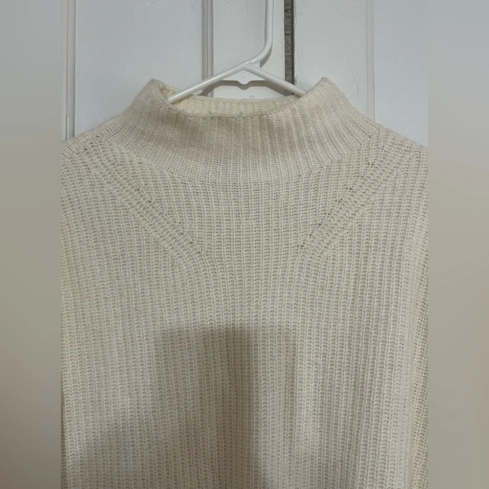 Rails Claudia Oversize Shaker Stitch Sweater in Ivory - Picture 6 of 9